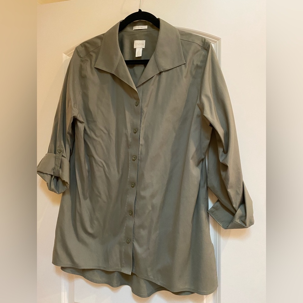 Chico’s no-iron fitted button down - Size 12